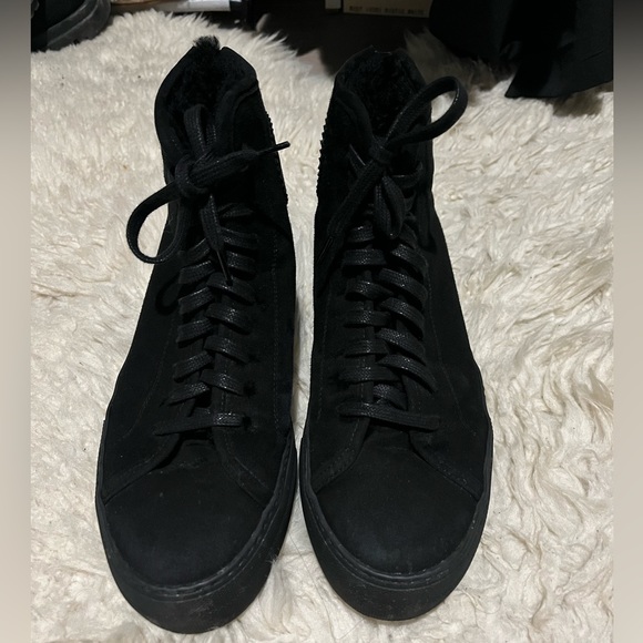 Woman by Common projects black high top sneaker - Picture 3 of 6